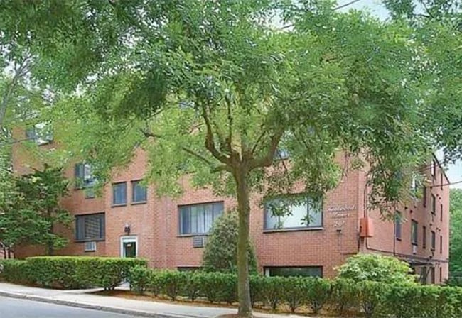 Building Photo - 205 Kent St