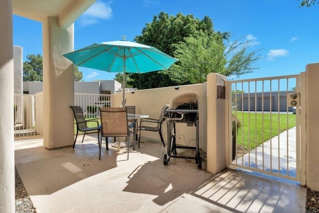 Building Photo - 67278 S Chimayo Dr