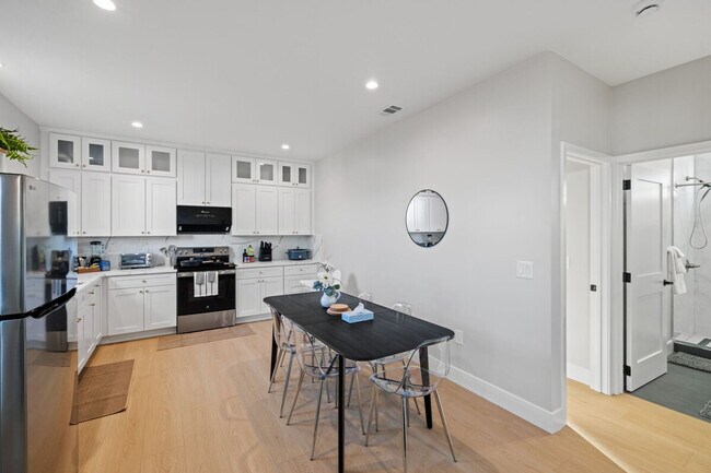 Building Photo - 1817 Andrea Pl