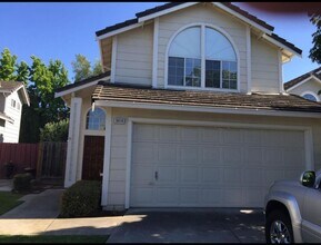 Building Photo - Pleasanton Shadow Cliffs, 3 Bed. 2.5 Bath, Near Top Schools!
