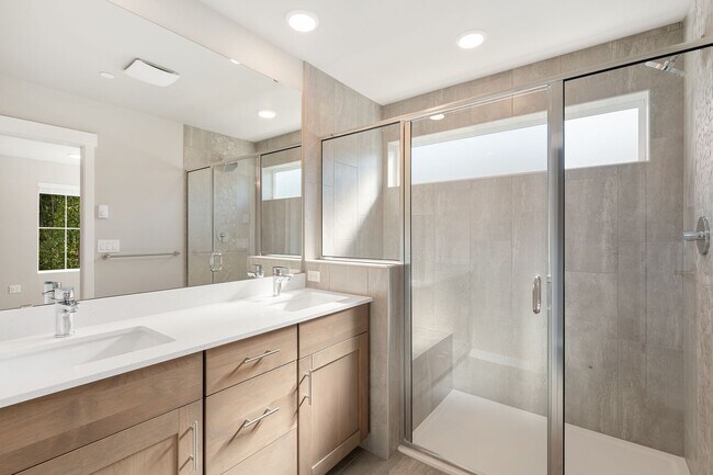 Building Photo - NEW Bothell Townhome | 4 Bedroom | $3,900