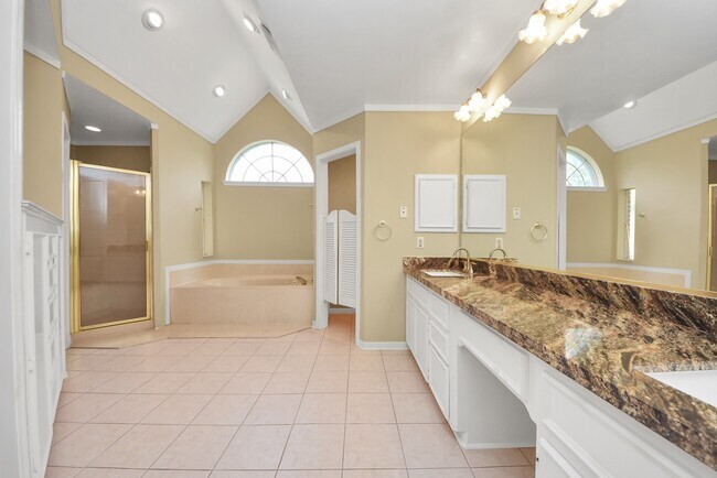 Building Photo - 16710 Colony Terrace Dr