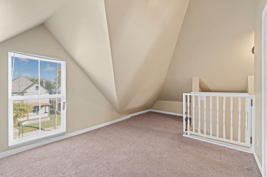 Building Photo - 873 E Livingston Ave