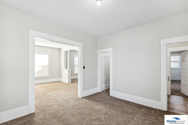 Building Photo - 1717 S Water St