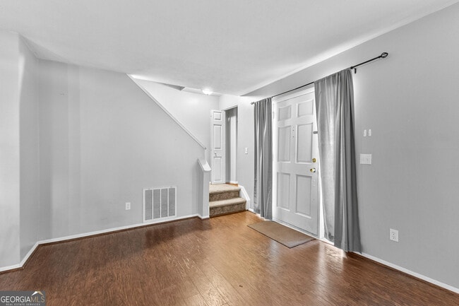 Building Photo - 143 Twiggs Cor