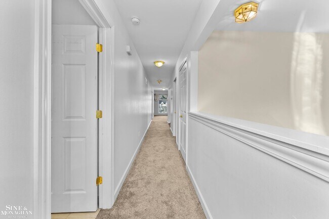 Building Photo - 904 Trombley Rd