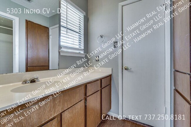 Building Photo - 5303 Indio Cove