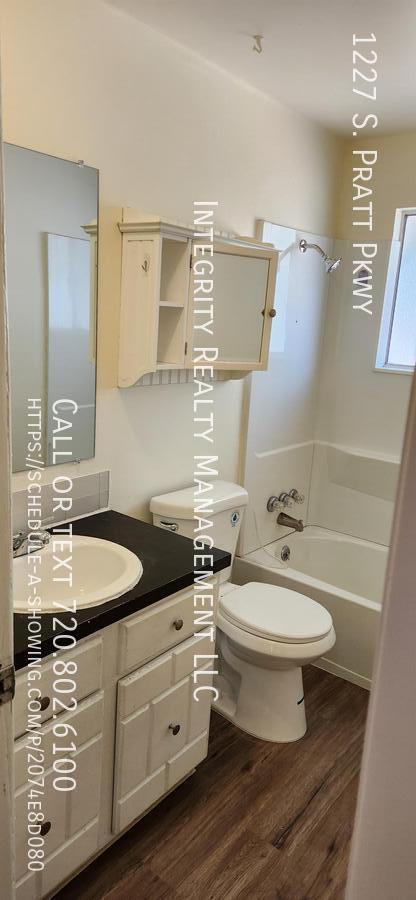 Building Photo - 1227 S Pratt Pkwy