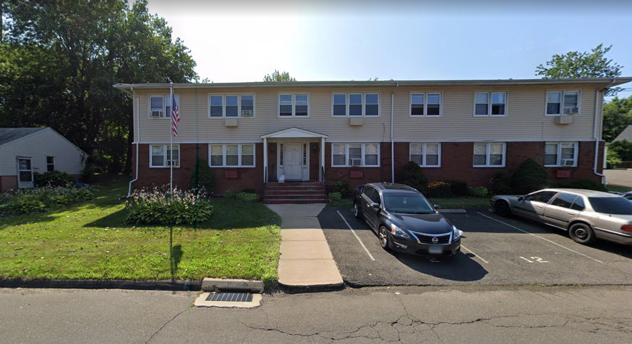 Building Photo - 170 Canton St