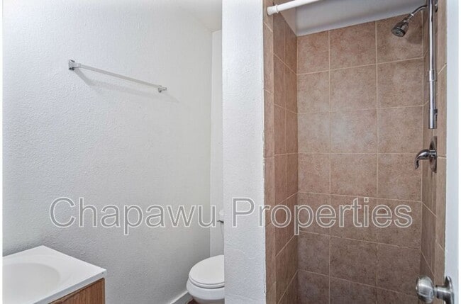 Building Photo - 526 Cooper St