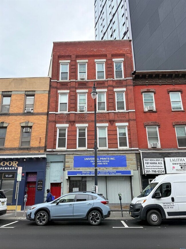 Building Photo - 636 Newark Ave