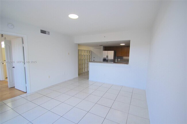 Building Photo - 218 NW 12th Ave