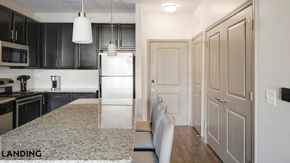 Building Photo - 1200 Brookwood Dr