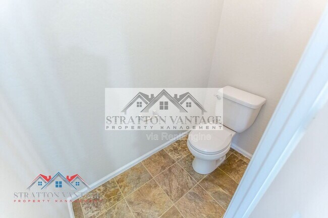 Building Photo - 40510 W Hayden Dr