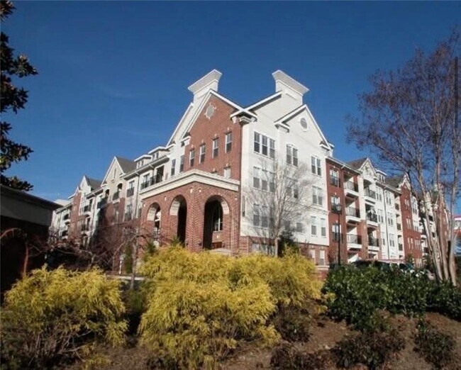 Building Photo - 1850 Cotillion Dr