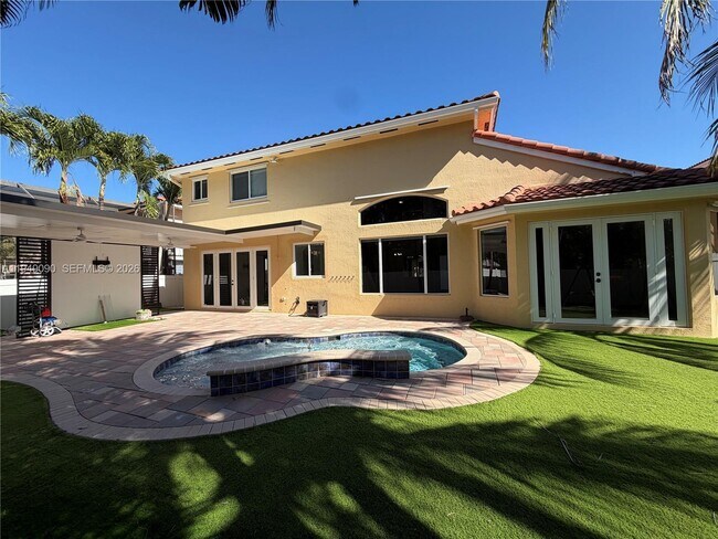 Building Photo - 364 SW 188th Ave