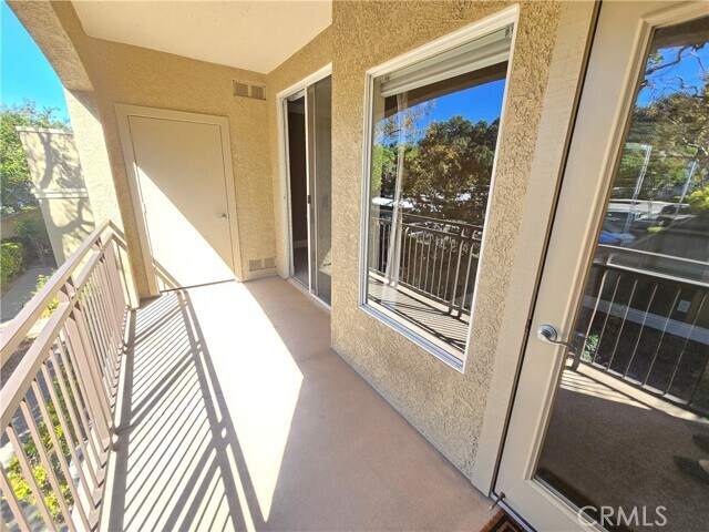 Building Photo - 22681 Oak Grove