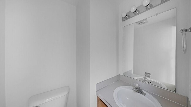 Building Photo - 2 Bed 1.5 Bath - No Pets Allowed - NAS Whidbey