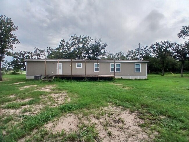 Building Photo - 7070 FM1115