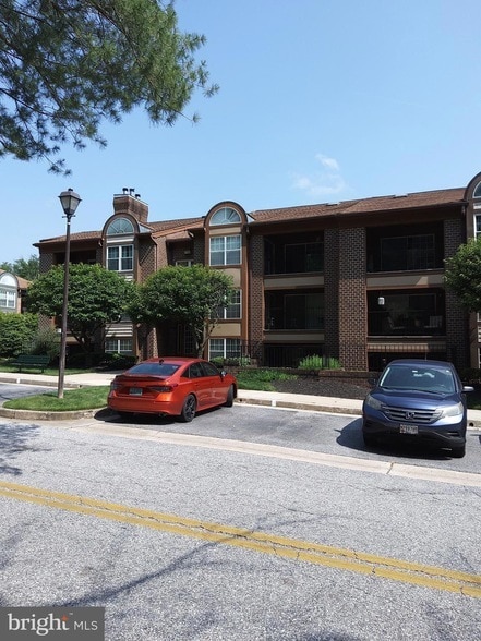 Building Photo - 2109 Woodbox Ln Unit 2109B