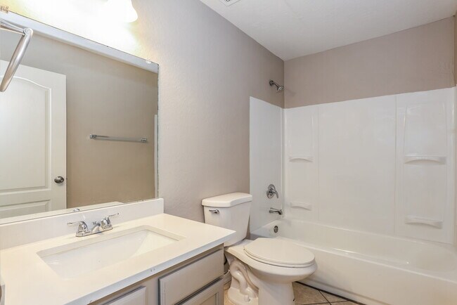 Building Photo - 3251 W Jessica Ln