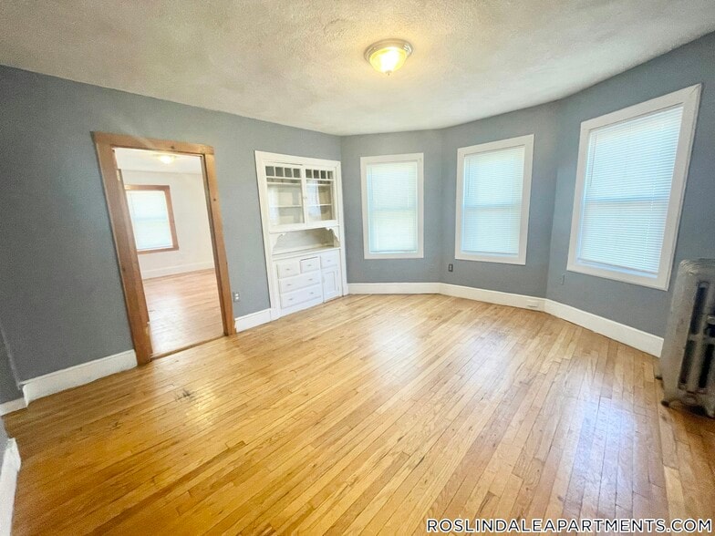 Building Photo - 4041 Washington St