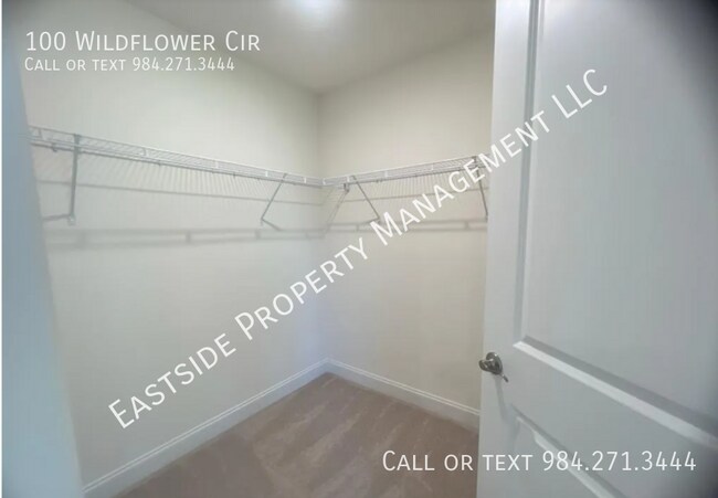 Building Photo - 100 Wildflower Cir