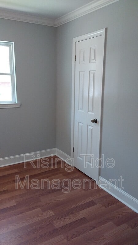 Building Photo - 5129 Highland Ave