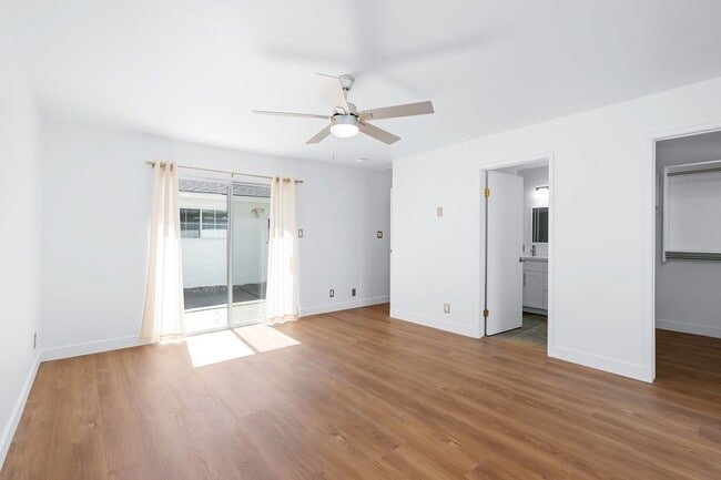 Building Photo - 4 bed/ 3 bath Single-Family Home in North ...