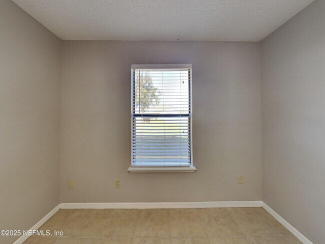 Building Photo - 7058 Star Rush Dr