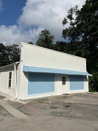 Building Photo - 55 Main St