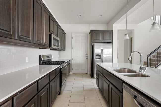 Building Photo - 4908 Globe Mallow Dr