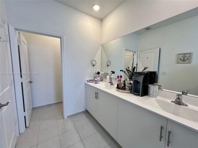 Building Photo - 13371 SW 287th St