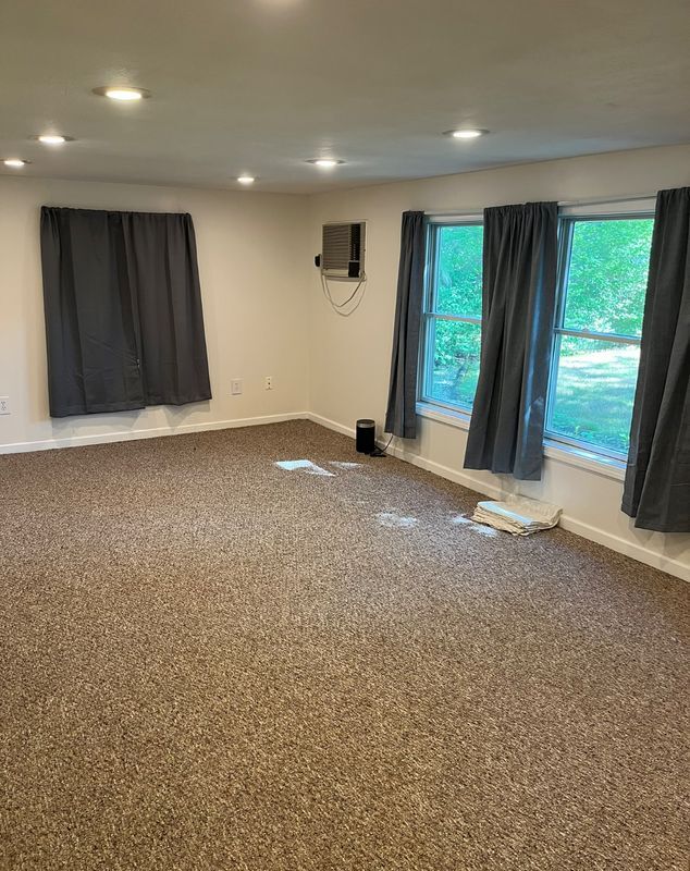 Building Photo - 1663 Longwood Rd