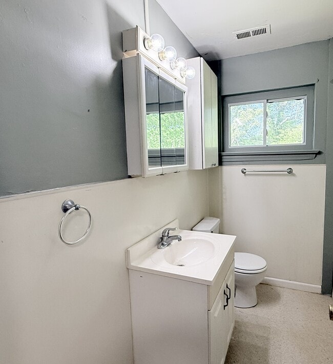 Building Photo - 3621 Monte Vista Dr