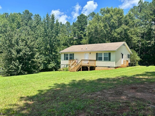 Primary Photo - 2 Bedroom, 2 Bathroom Home Available in Ca...