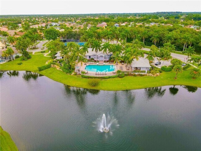 Building Photo - 20107 Ocean Key Dr