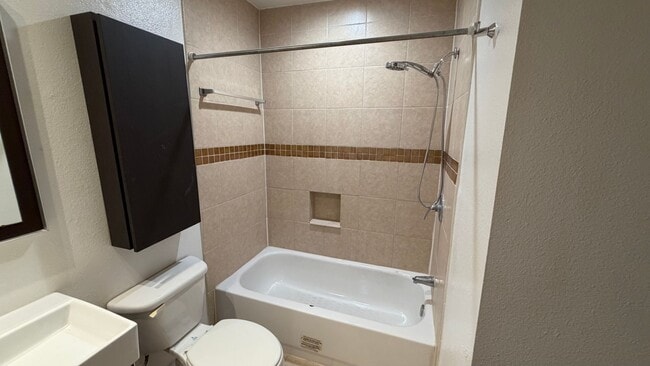 Building Photo - 106-E Eden at Avondale