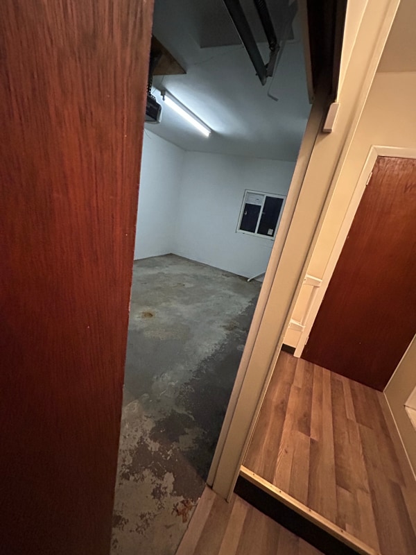 Building Photo - 5 Pine St