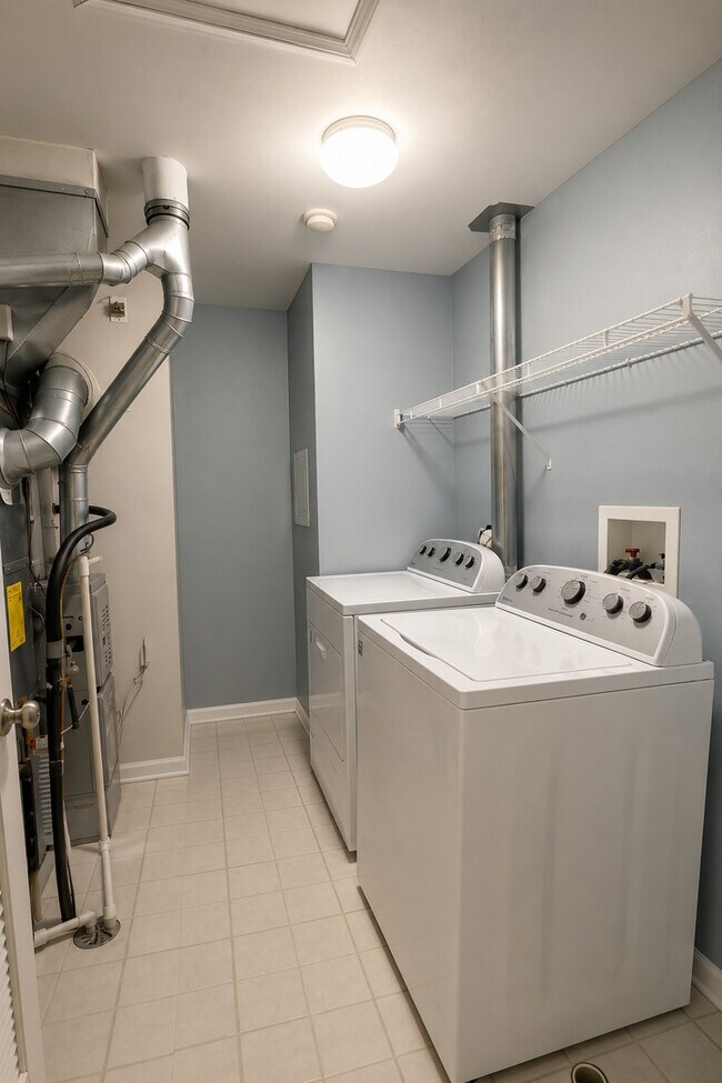 Building Photo - 3291 Cremin Ln