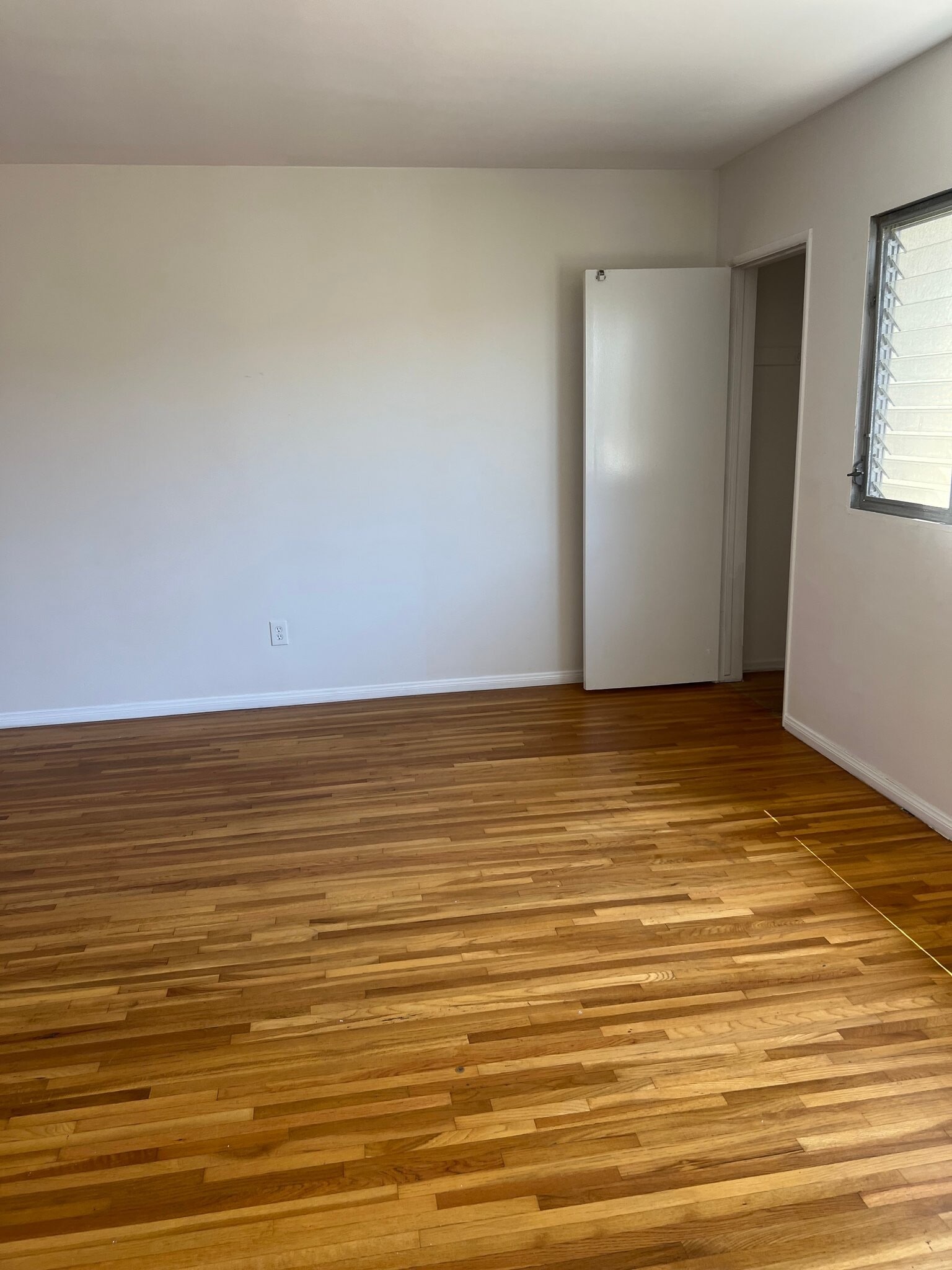 Building Photo - 3426 Mentone Ave