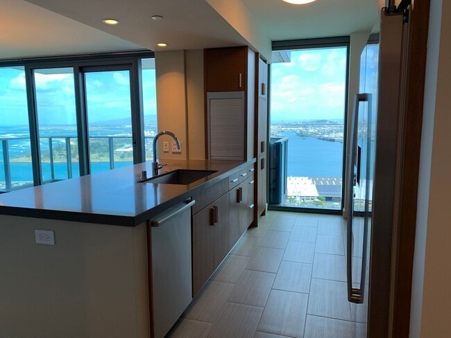 Building Photo - High Floor - Corner Unit - Ocean View - The Collection Condominium
