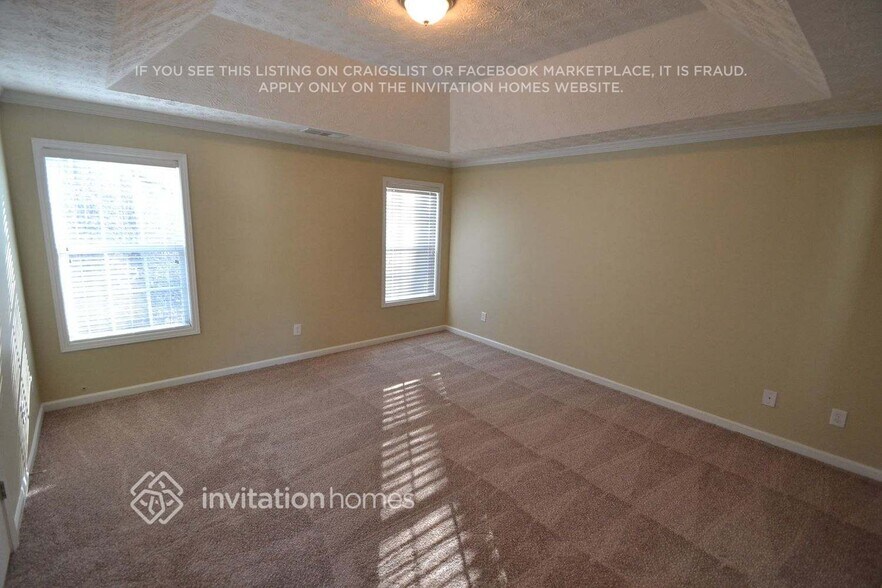 Building Photo - 1521 River Song Way
