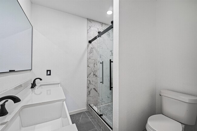 Building Photo - 3701 Hutchins St