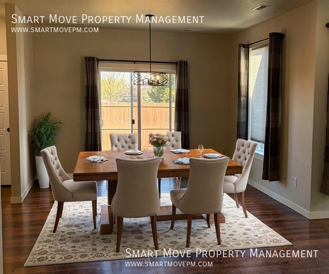 Building Photo - 10000 W La Jolla Dr