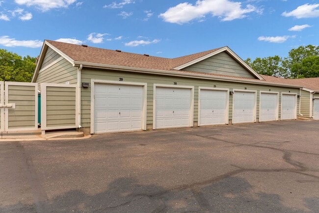 Building Photo - 5550 Corbett Dr