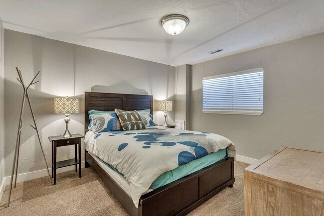 Building Photo - 7492 Brighton Way