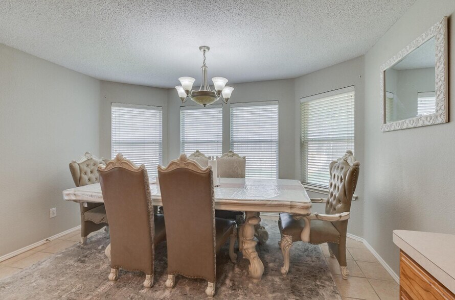 Building Photo - 308 McMurtry Dr