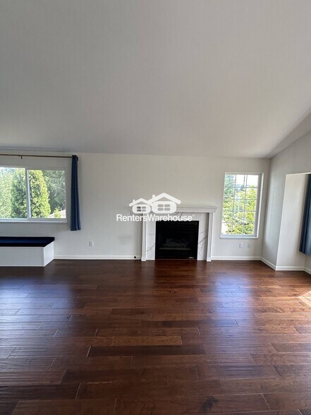 Building Photo - 718 N 100th St