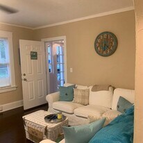 Building Photo - 1325 2nd Ave W